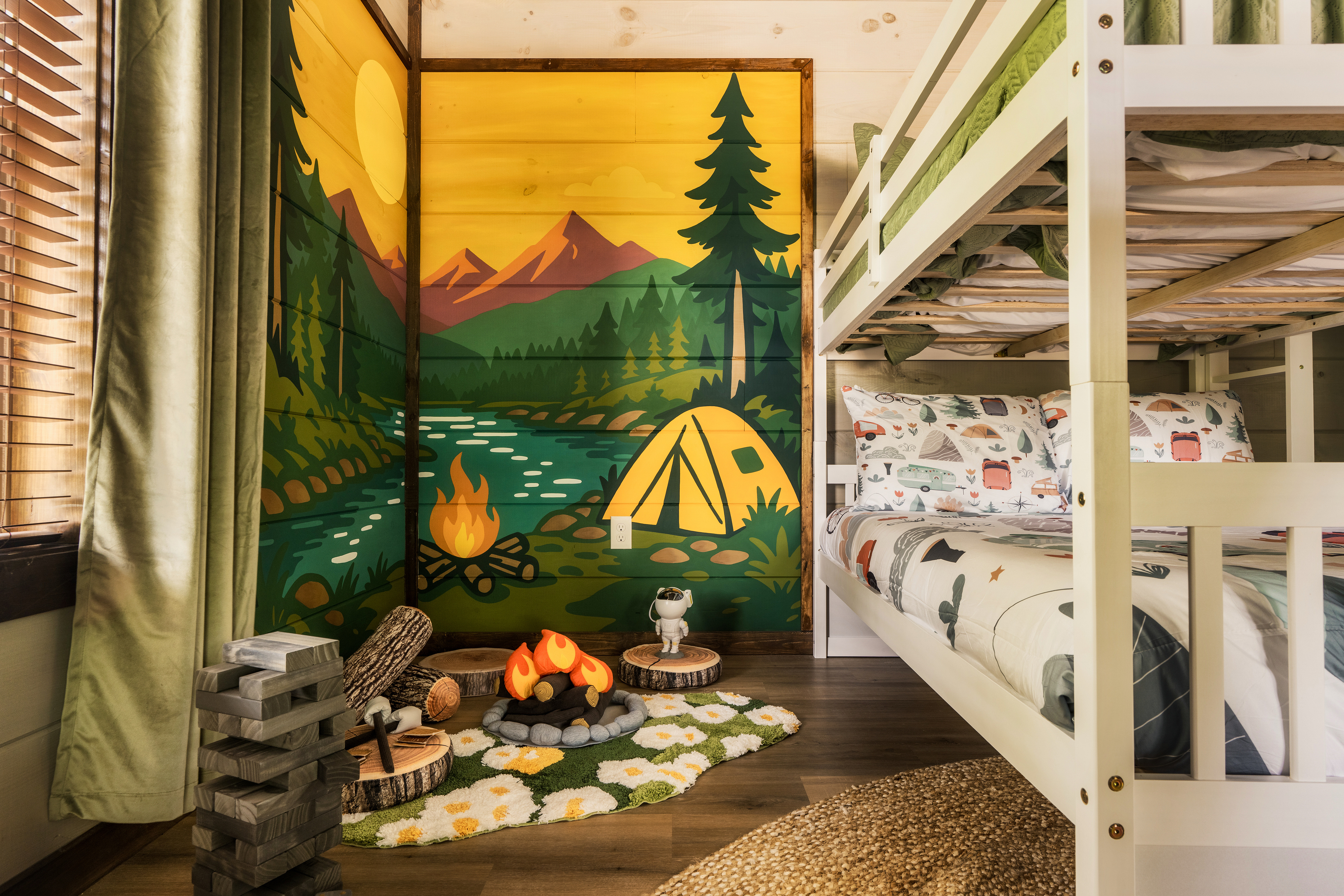 Mountain mural in bunk bedroom at The Pickleball Preserve